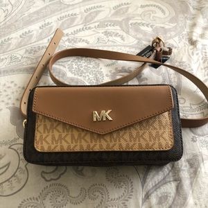 MICHAEL KORS WALLET BELT/FANNY PACK